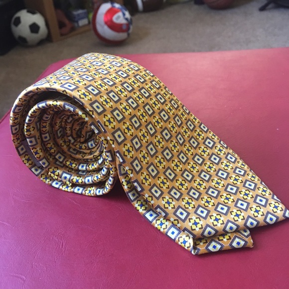 Tie - Picture 2 of 7
